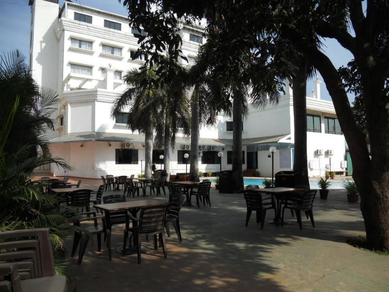 Quality Inn Regency, Nashik Exterior foto